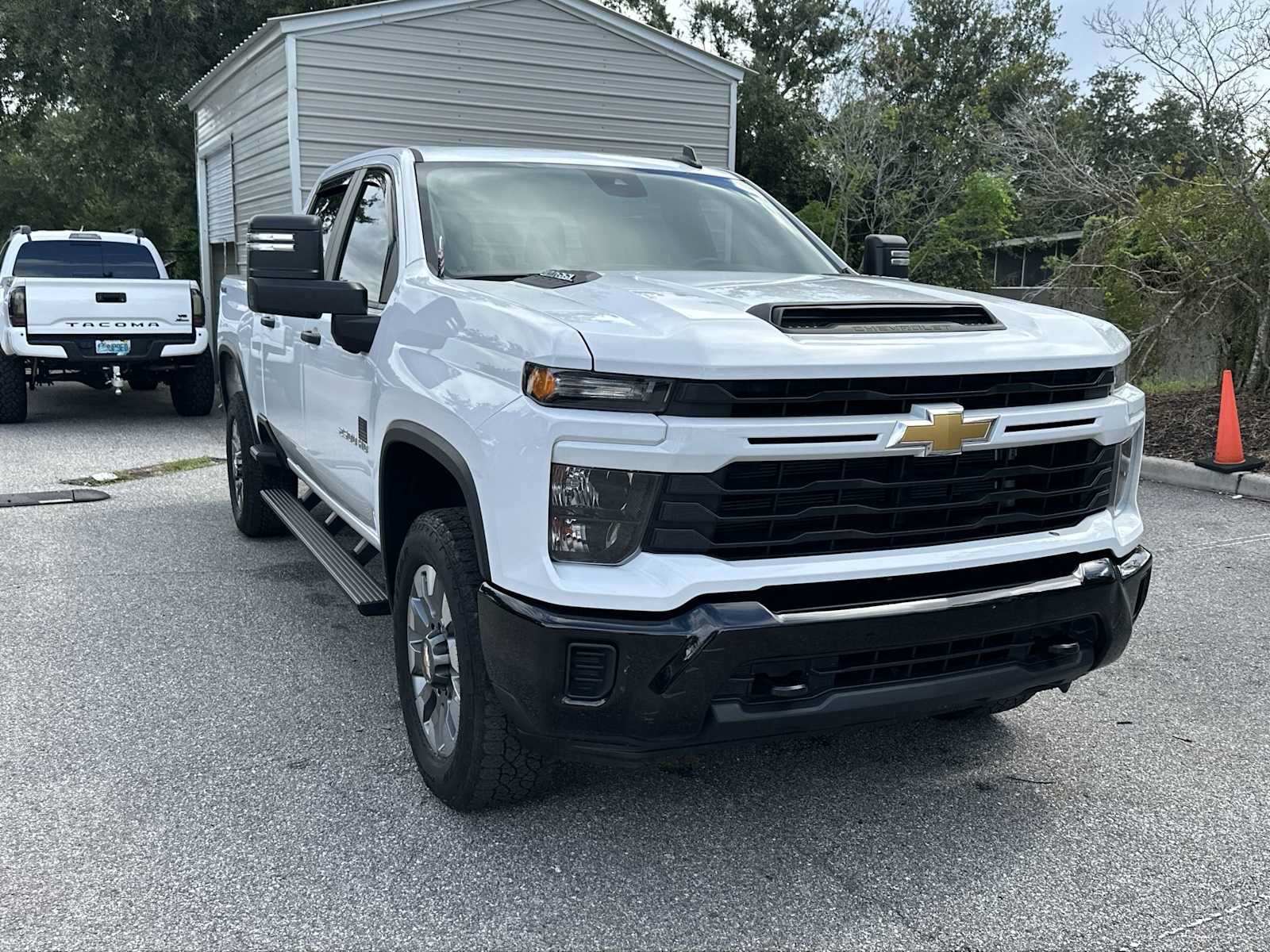 Certified 2025 Chevrolet Silverado 2500 Custom AWD/4WD image 8