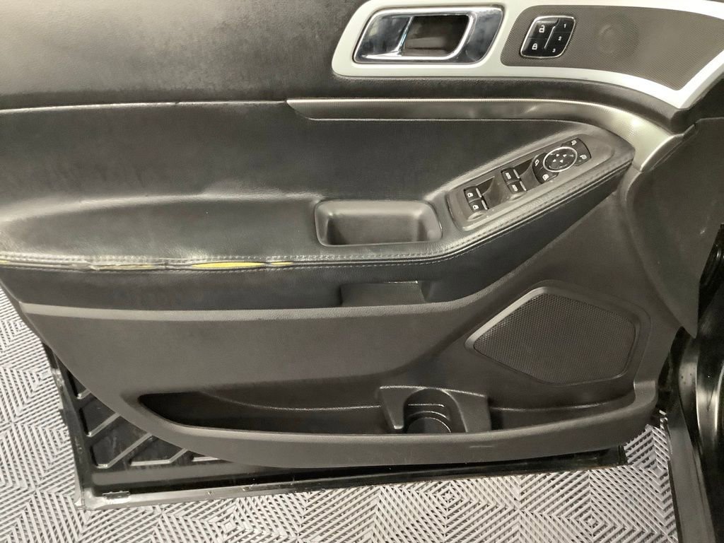 Used 2015 Ford Explorer Sport image 10