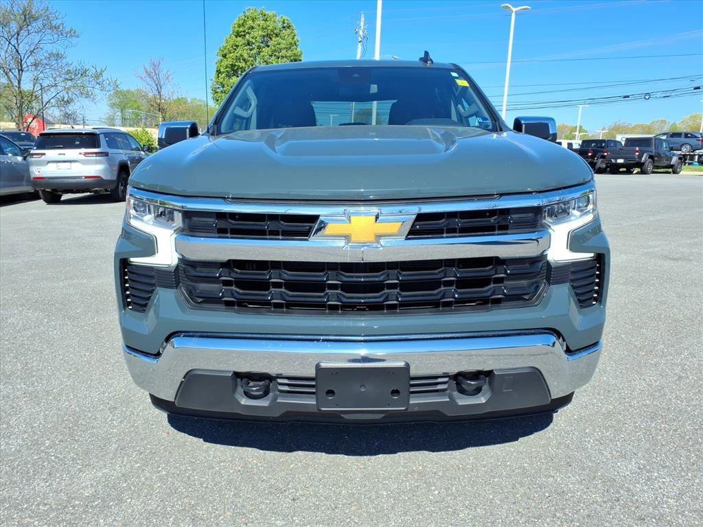Used 2025 Chevrolet Silverado 1500 LT image 8