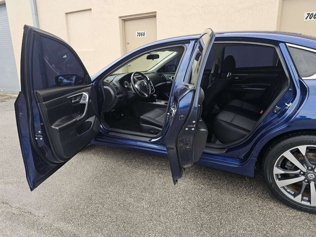 Used 2017 Nissan Altima 2.5 SR image 13