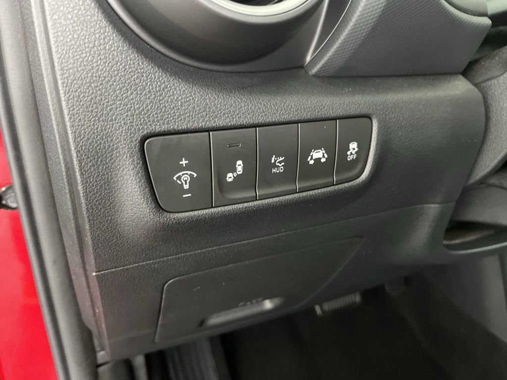 Used 2020 Hyundai Kona Ultimate AWD/4WD image 14