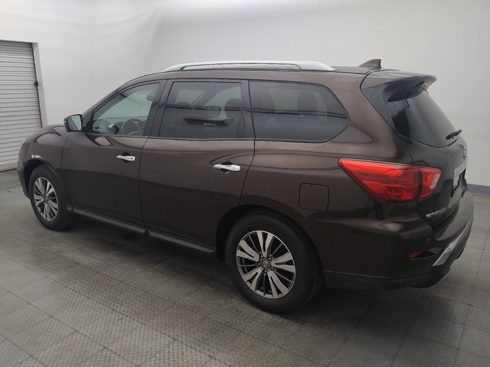 Used 2019 Nissan Pathfinder SL FWD image 3