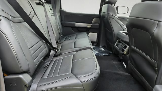 New 2026 Ford F450 Platinum w/ FX4 Off-Road Package AWD/4WD image 24