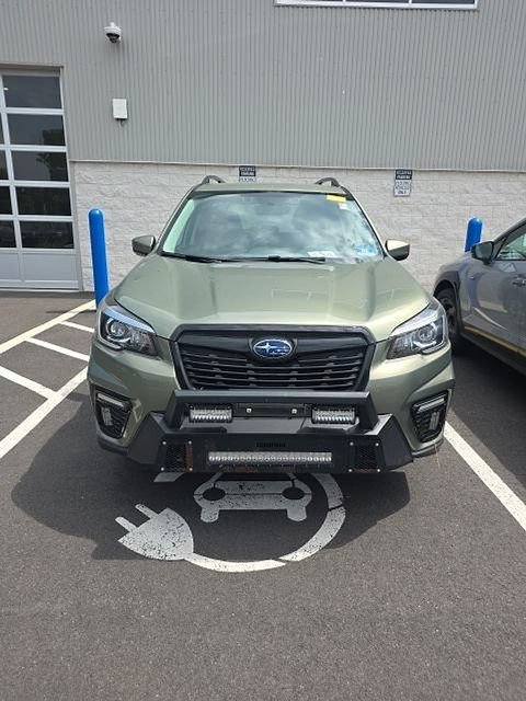 Used 2020 Subaru Forester Premium AWD/4WD image 2