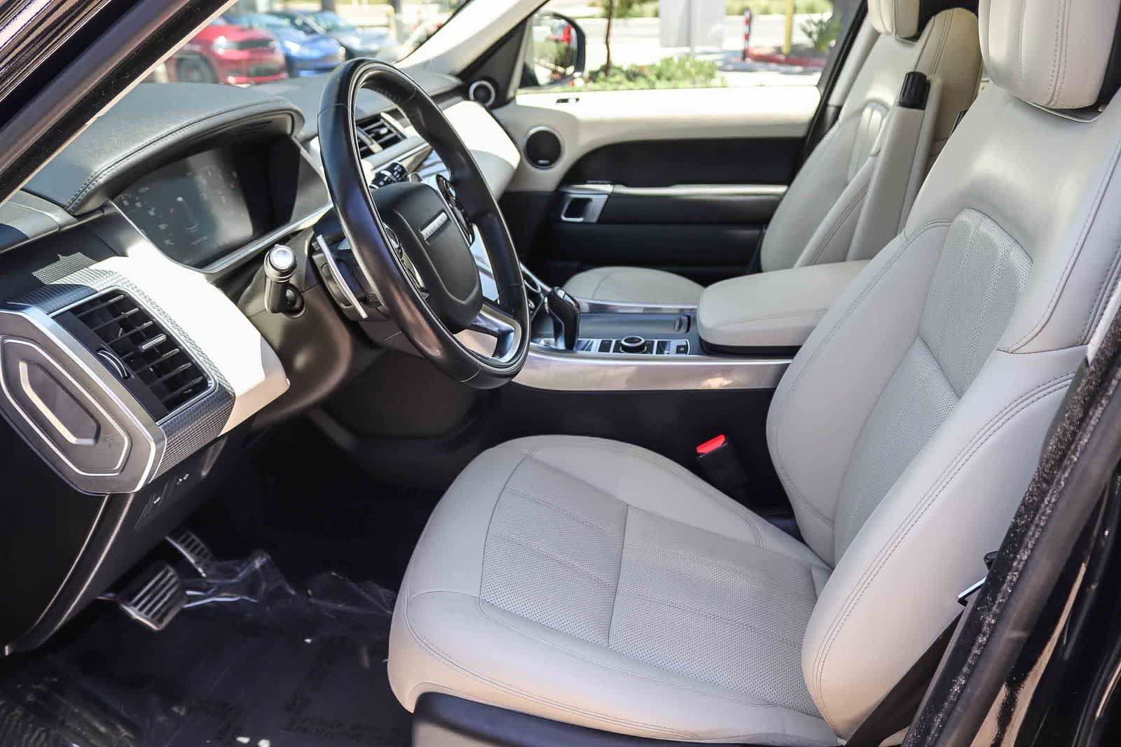 Used 2019 Land Rover Range Rover Sport Supercharged AWD/4WD image 18
