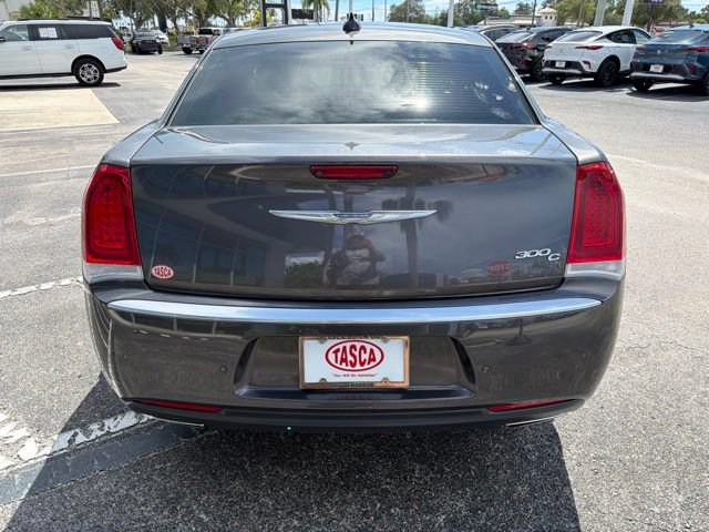 Used 2018 Chrysler 300 C w/ Safetytec Plus Group RWD image 6
