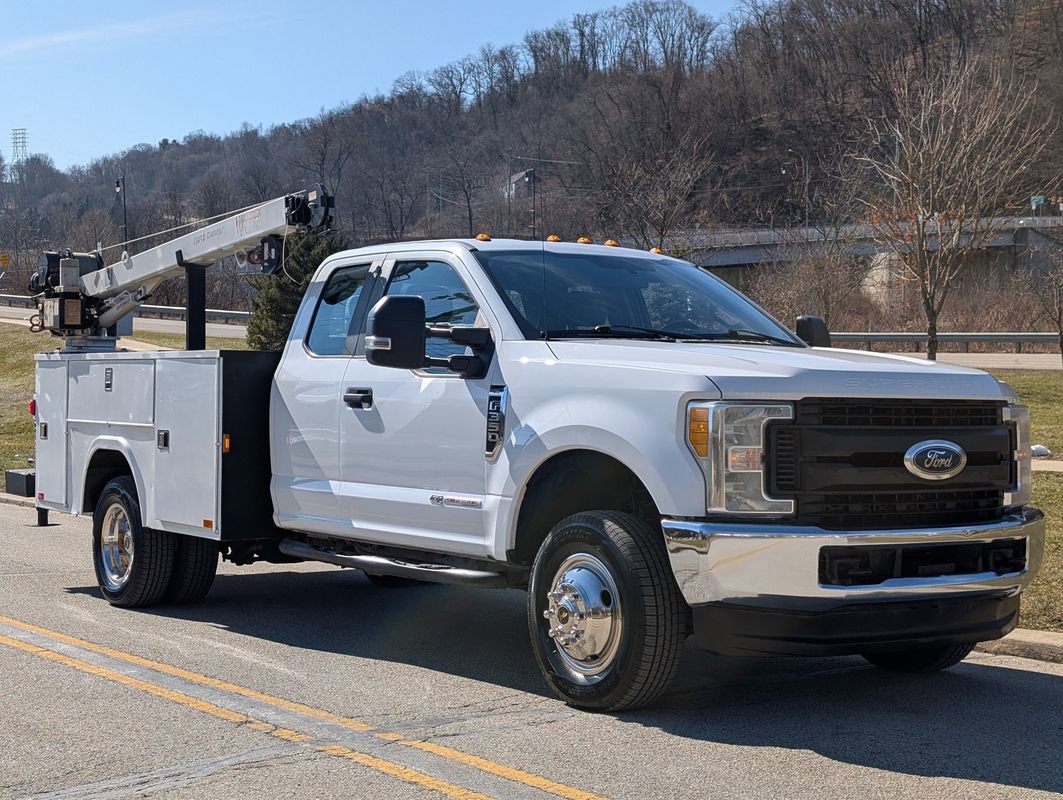 Used 2017 Ford F350 XL w/ Power Equipment Group image 2