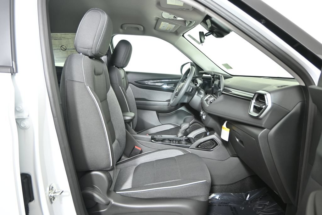 New 2026 Chevrolet TrailBlazer LS w/ LS Convenience Package AWD/4WD image 13
