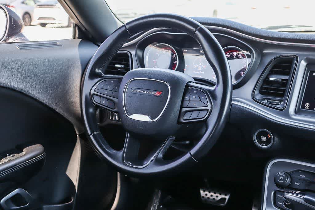 Used 2021 Dodge Challenger SXT RWD image 16