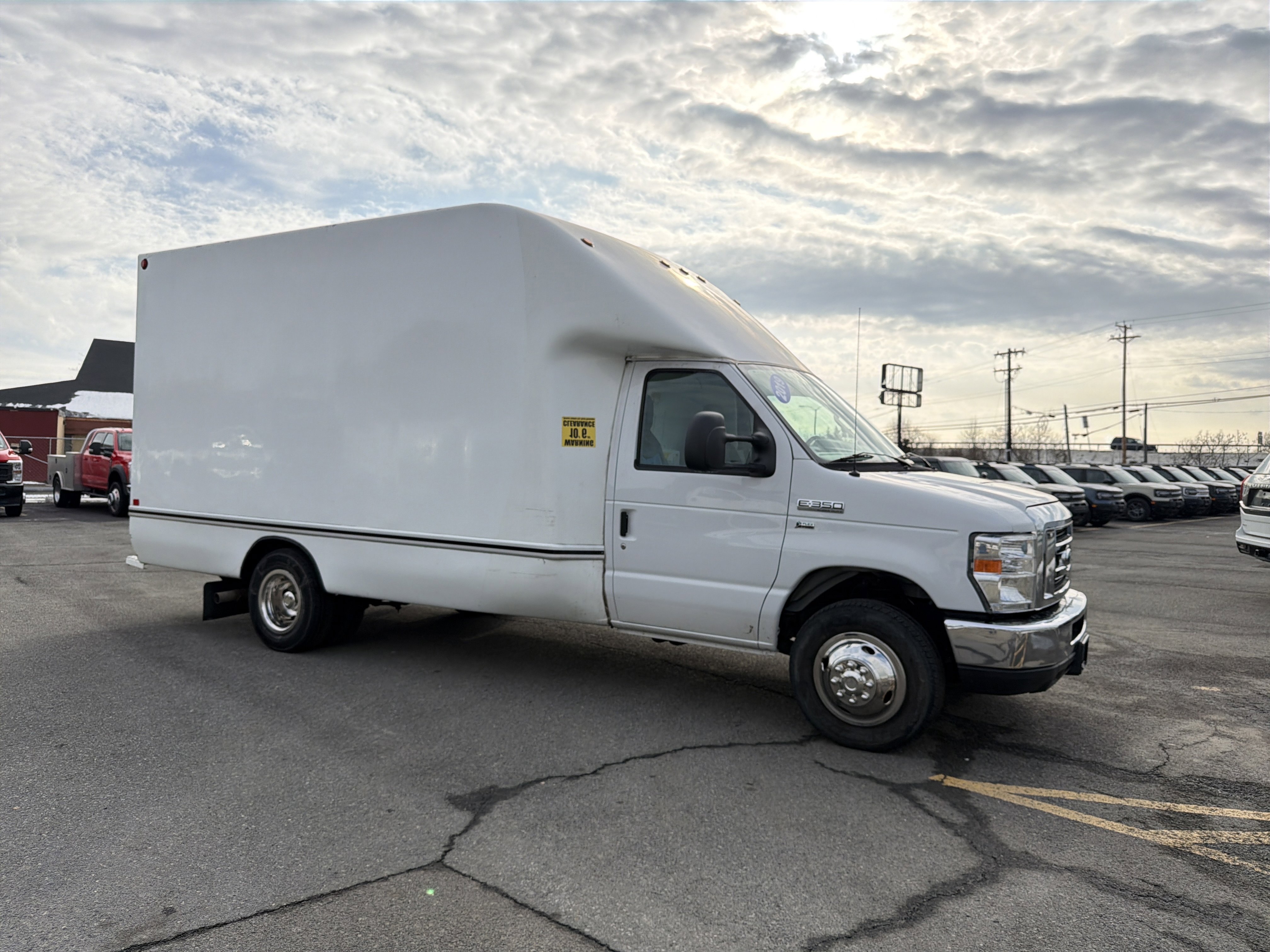 Used 2019 Ford E-350 and Econoline 350 Super Duty image 3