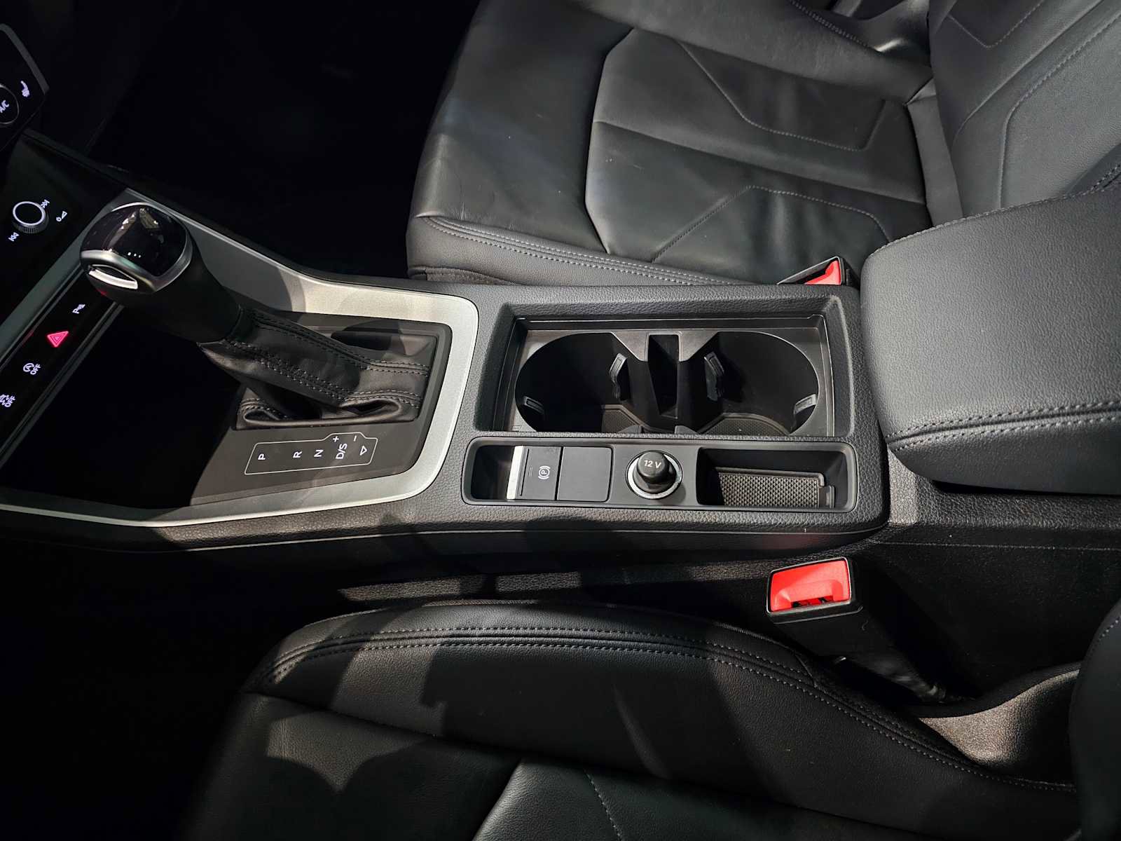 Used 2022 Audi Q3 2.0T Premium w/ Convenience Package image 29