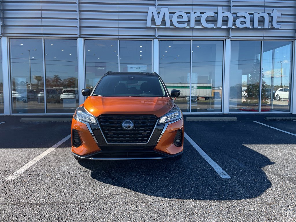 Certified 2024 Nissan Kicks SR FWD image 3