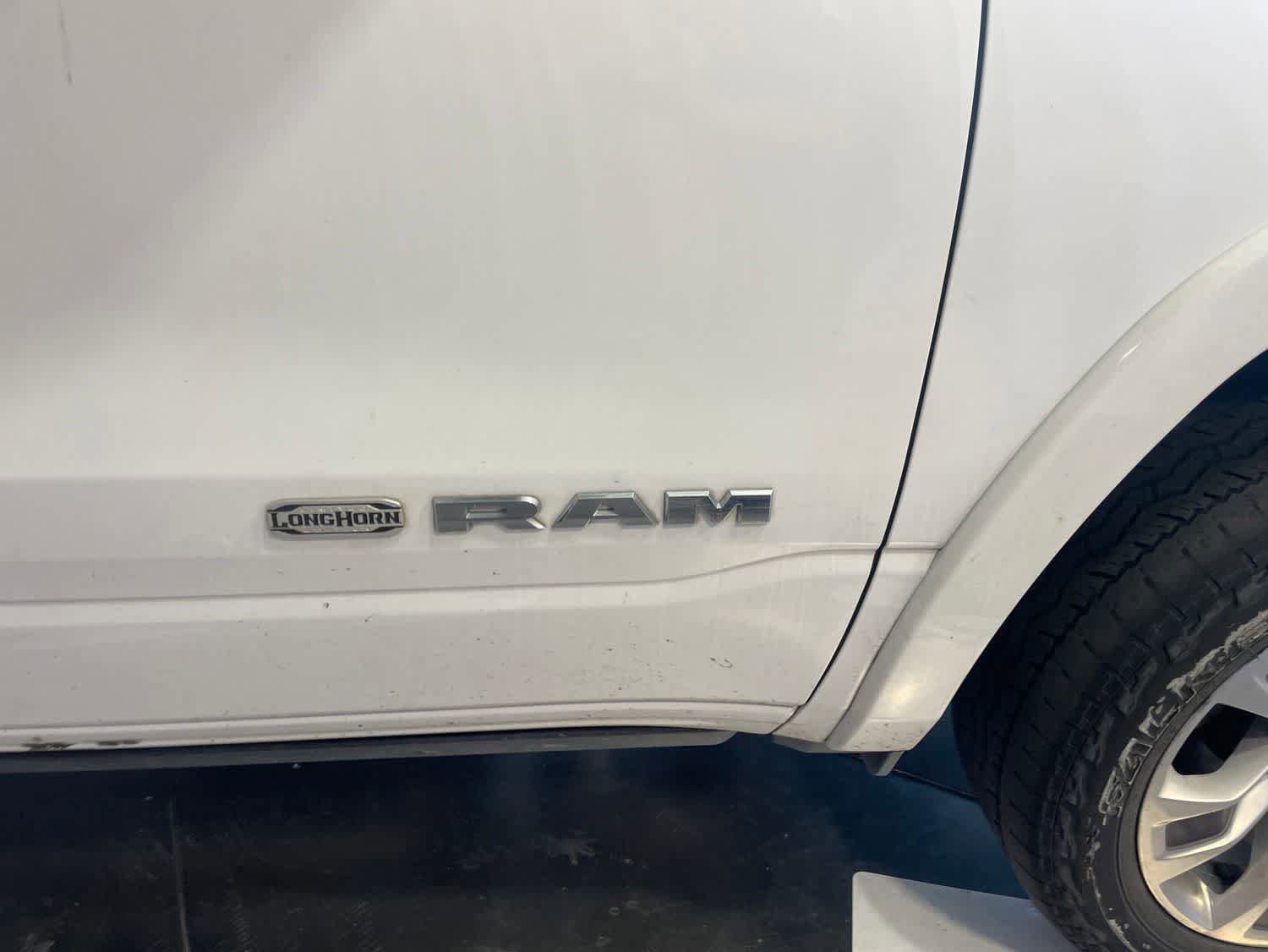 Used 2022 RAM 1500 Limited AWD/4WD image 16
