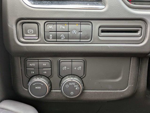 Used 2023 Chevrolet Tahoe Z71 AWD/4WD image 25