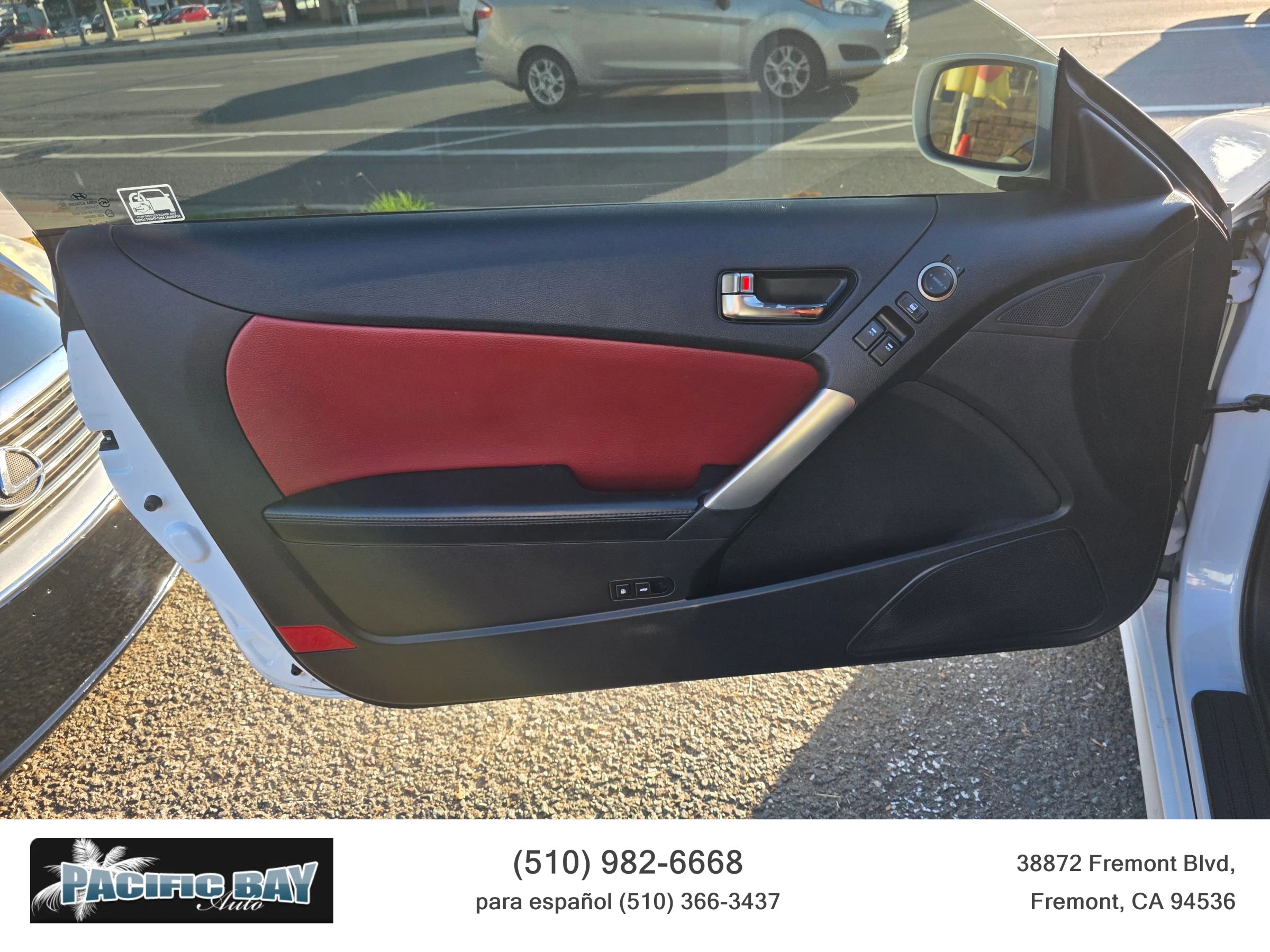 Used 2013 Hyundai Genesis 3.8 image 19