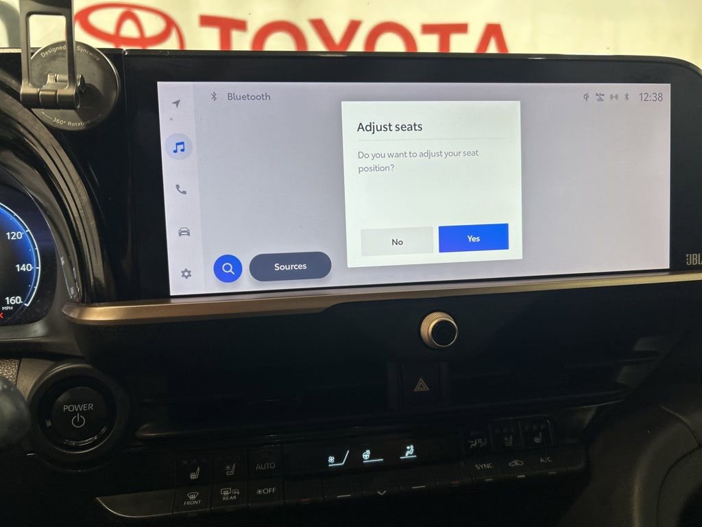 Used 2023 Toyota Crown Limited AWD/4WD image 26