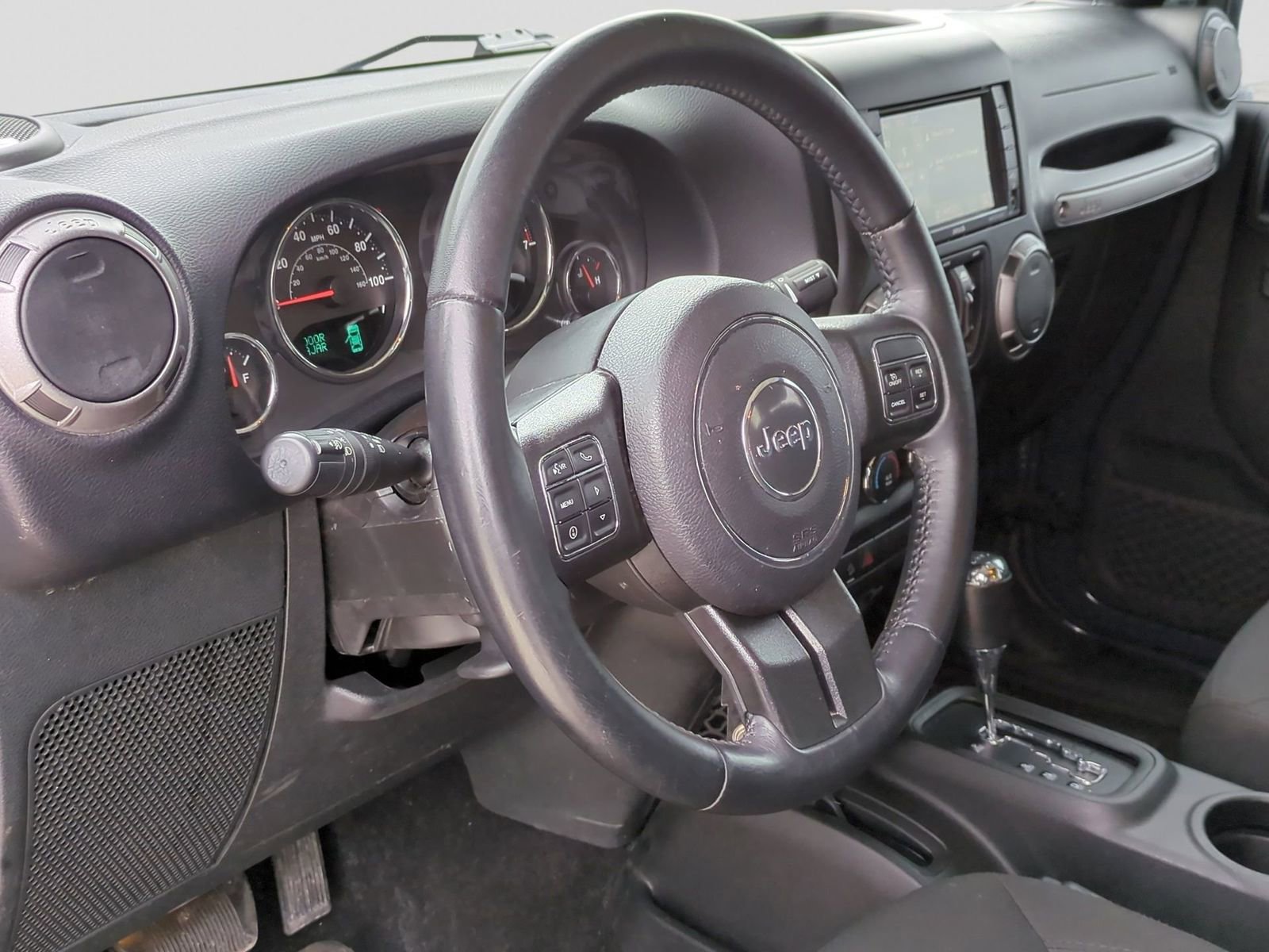 Used 2017 Jeep Wrangler Unlimited Willys image 2