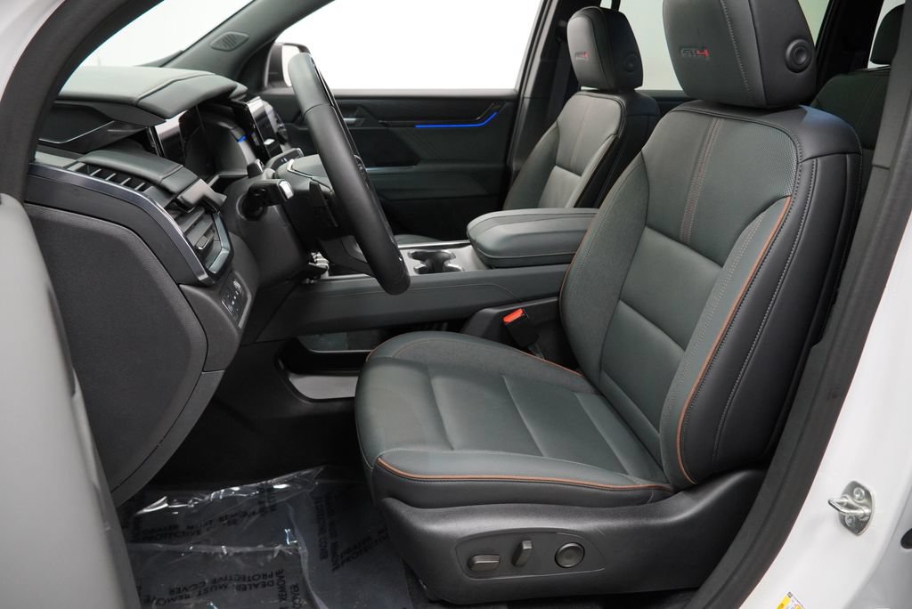Certified 2024 GMC Acadia AT4 w/ Super Cruise Package AWD/4WD image 8