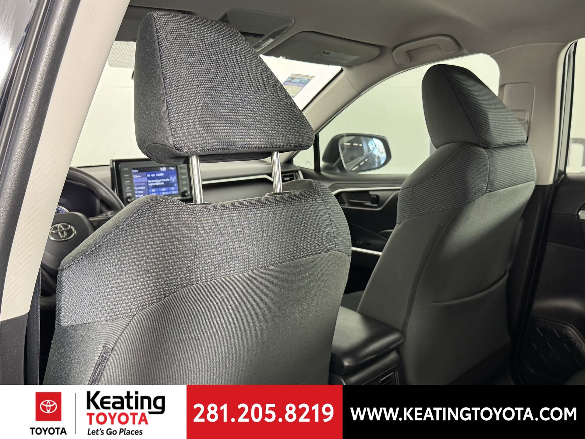 Used 2022 Toyota RAV4 LE image 15