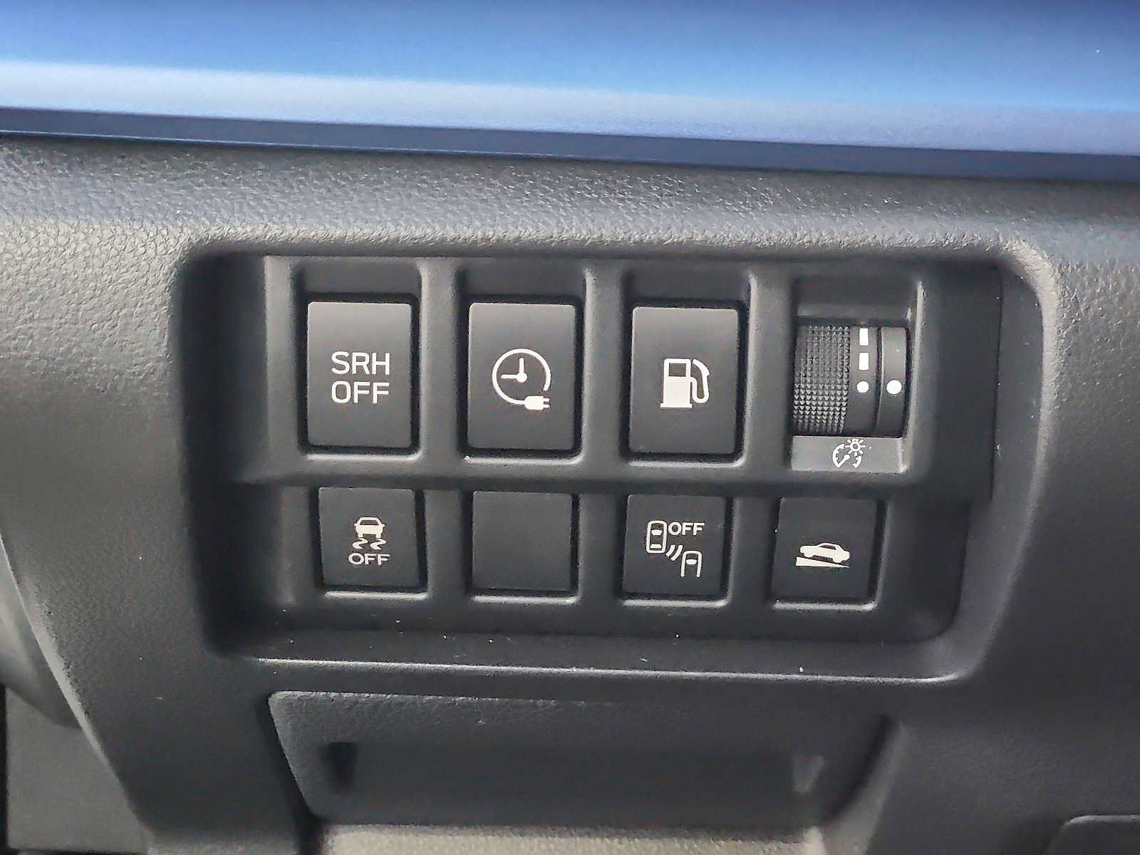 Used 2019 Subaru Crosstrek Hybrid w/ Moonroof Package w/Navigation image 27