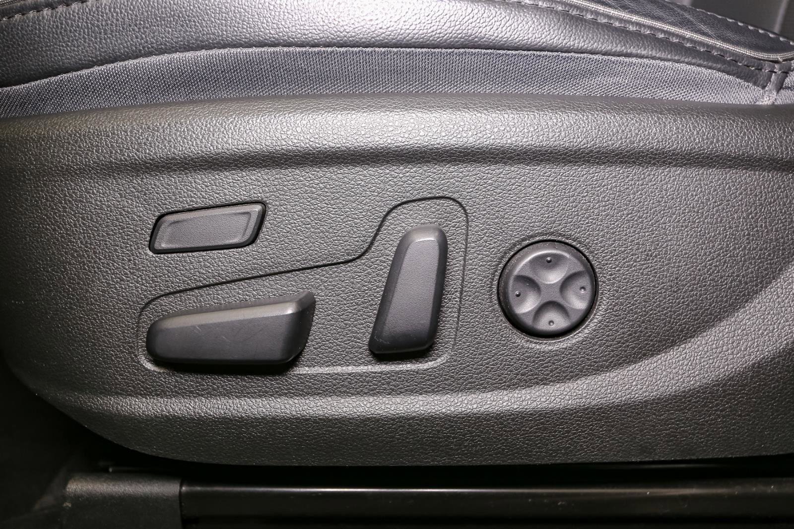 Used 2023 Hyundai Santa Fe Limited image 43