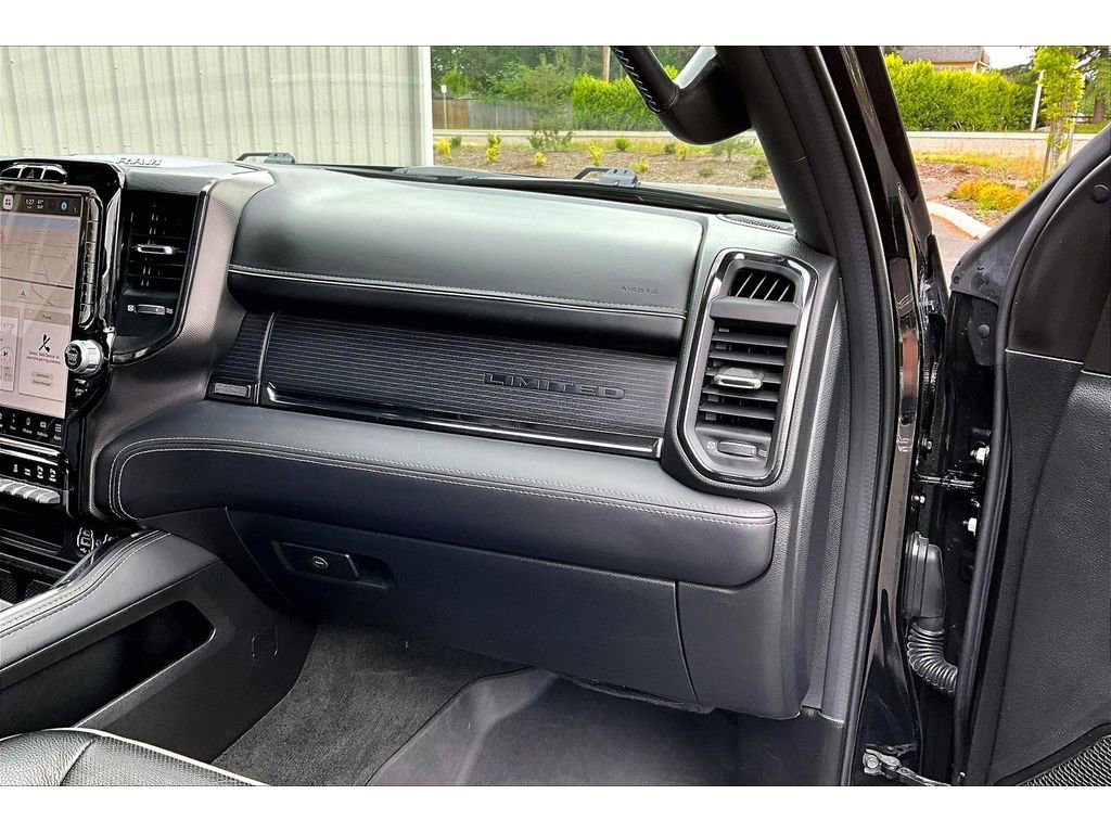 Used 2022 RAM 1500 Limited w/ Body-Colour Bumper Group AWD/4WD image 16