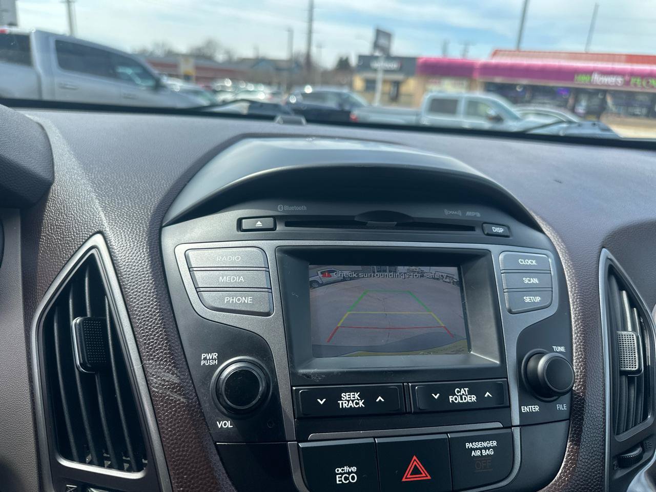 Used 2015 Hyundai Tucson GLS w/ Option Group 02 FWD image 12