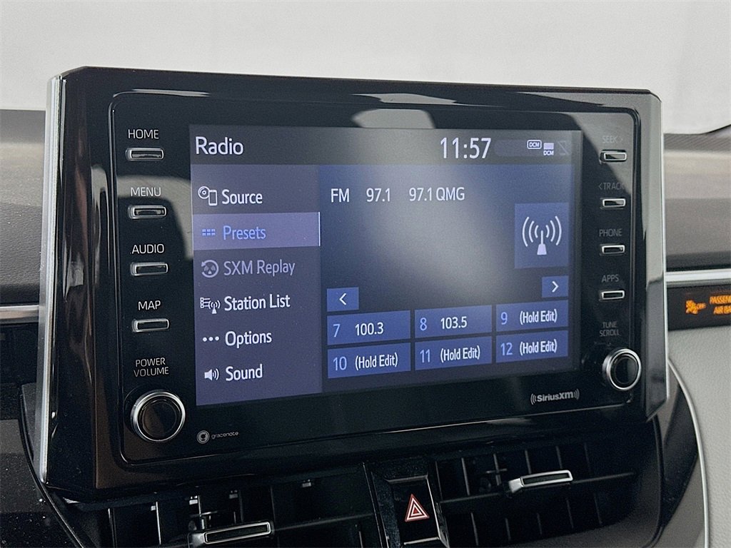 Used 2021 Toyota Corolla SE image 17