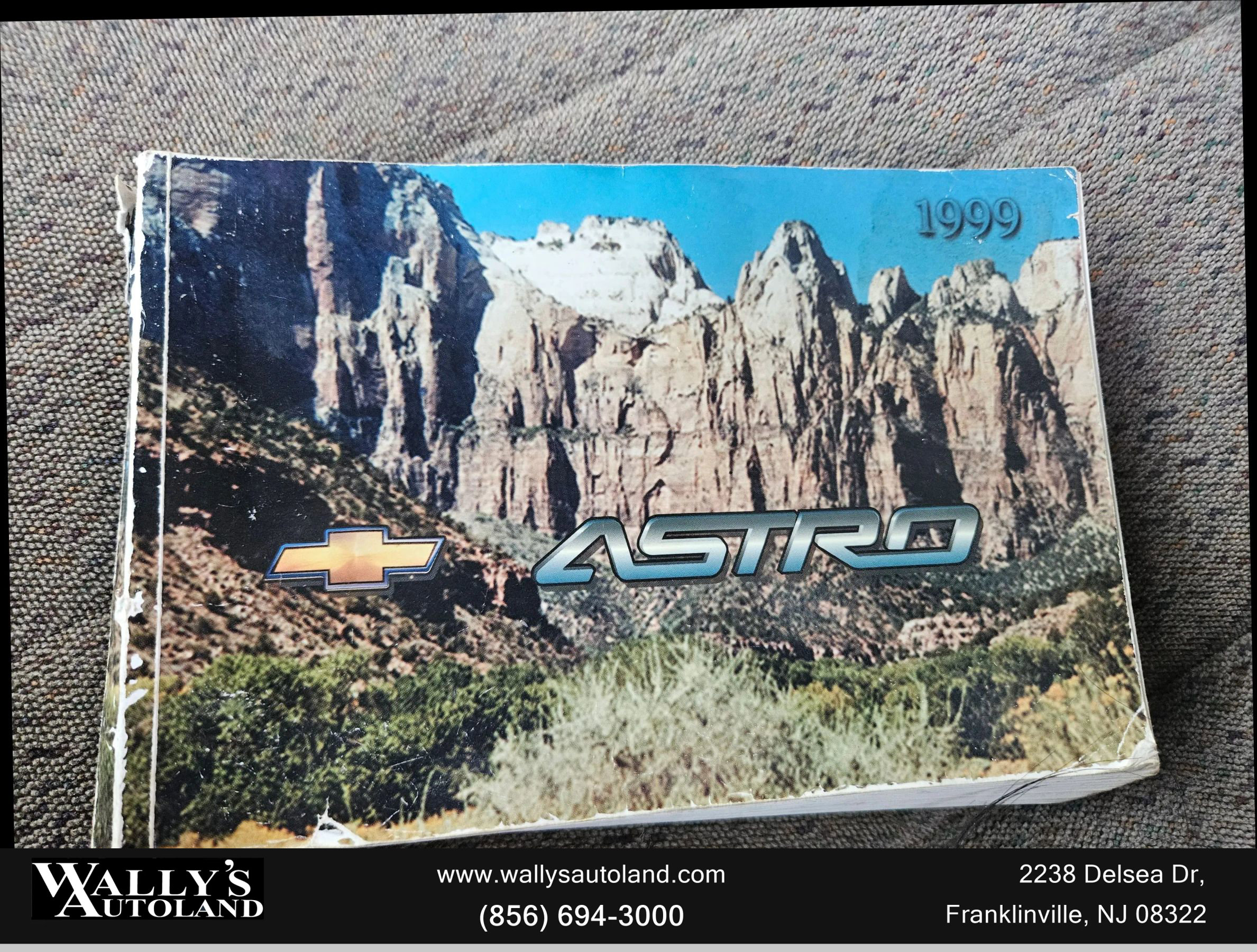 Used 1999 Chevrolet Astro AWD Passenger image 25