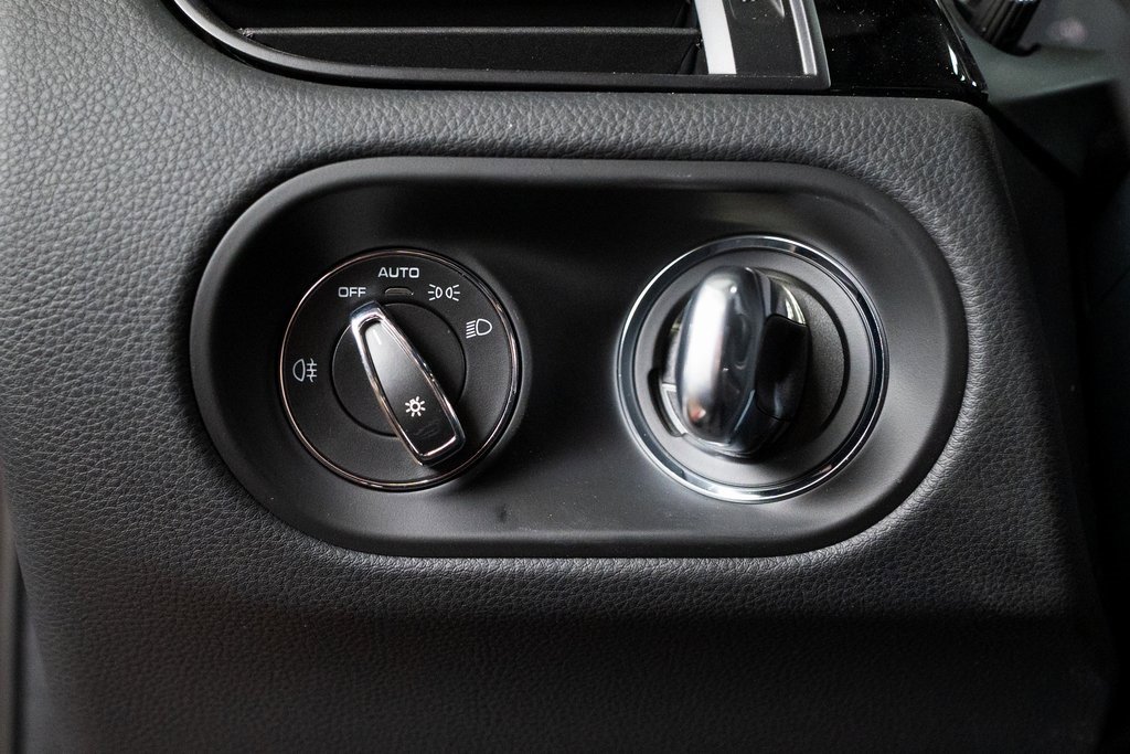 New 2026 Porsche Macan S image 22