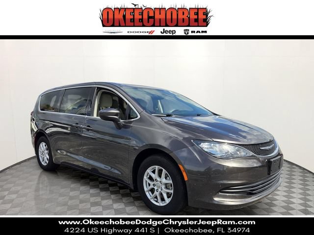 Used 2017 Chrysler Pacifica Touring