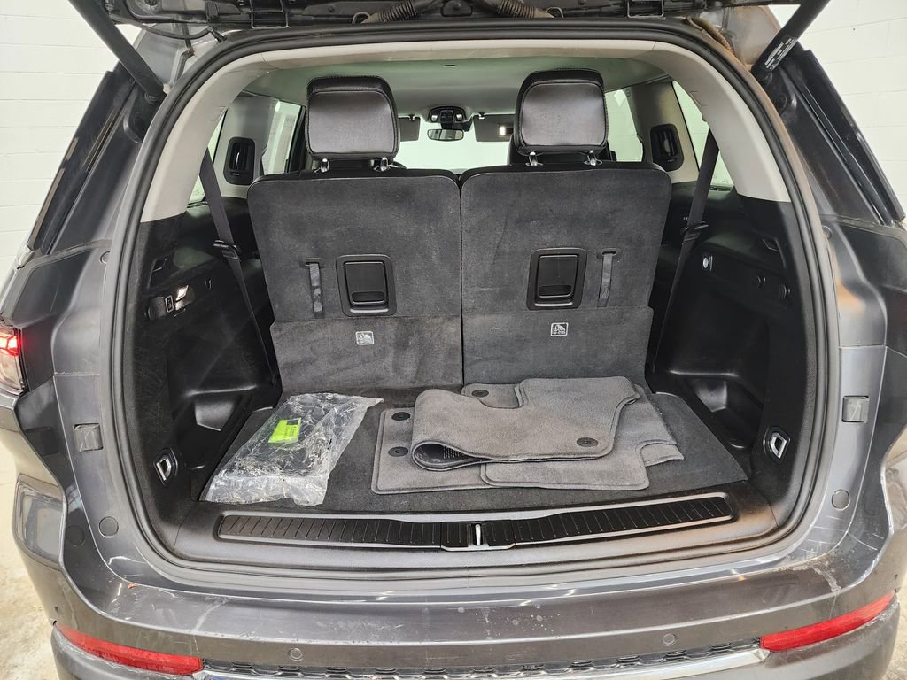 Used 2022 Jeep Grand Cherokee L Limited w/ MOPAR Finishing Package image 29