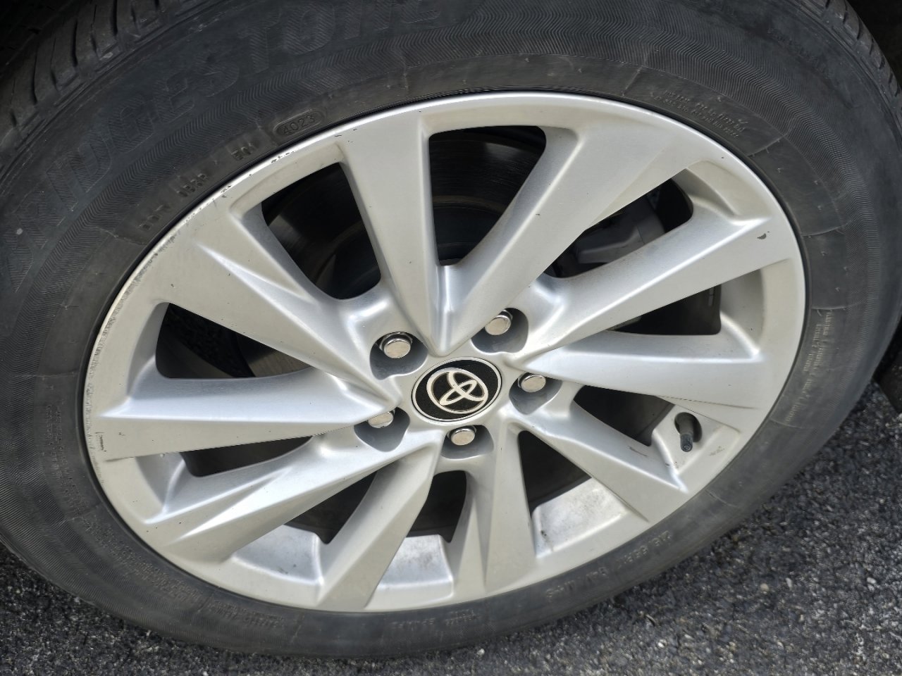 Used 2024 Toyota Camry LE FWD image 23
