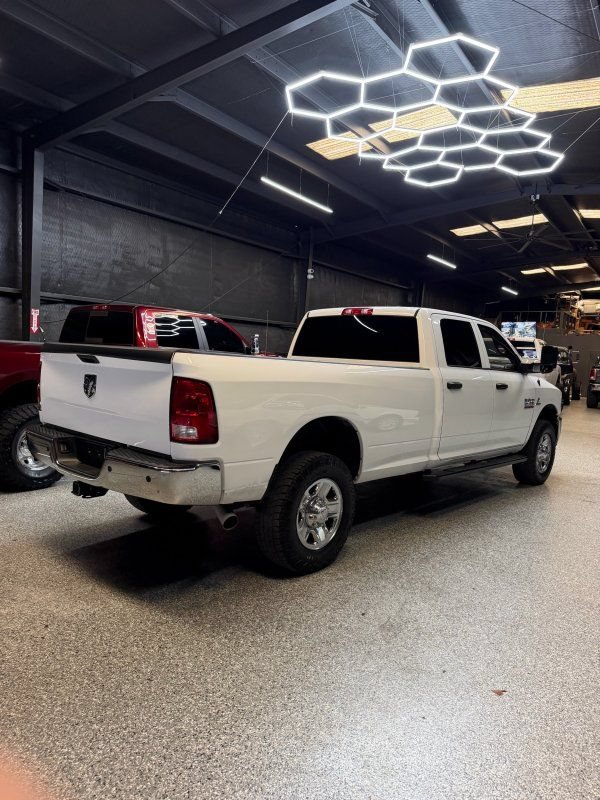 Used 2018 RAM 2500 Tradesman w/ Chrome Appearance Group AWD/4WD image 3