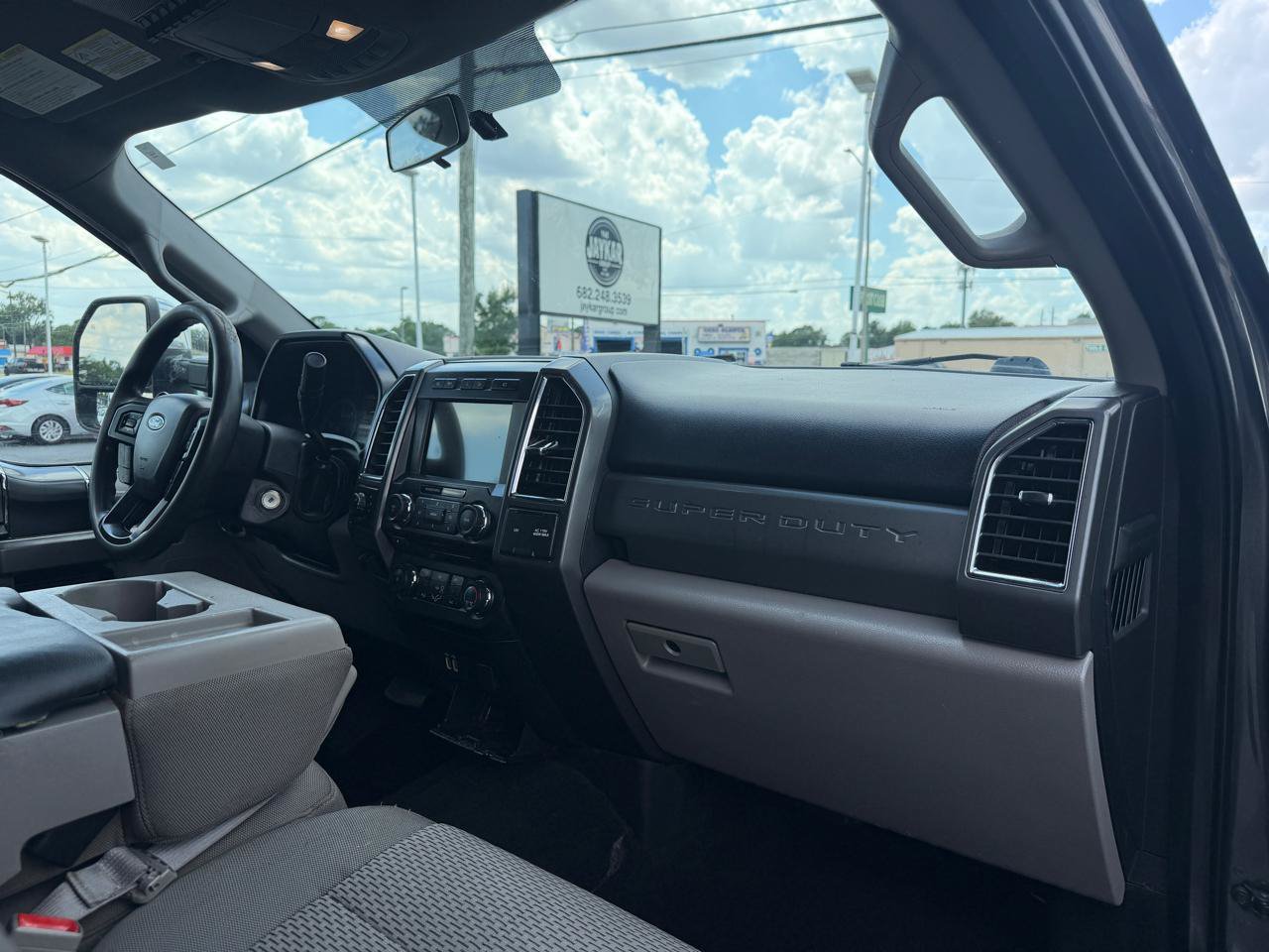 Used 2018 Ford F350 XLT w/ XLT Premium Package AWD/4WD image 15