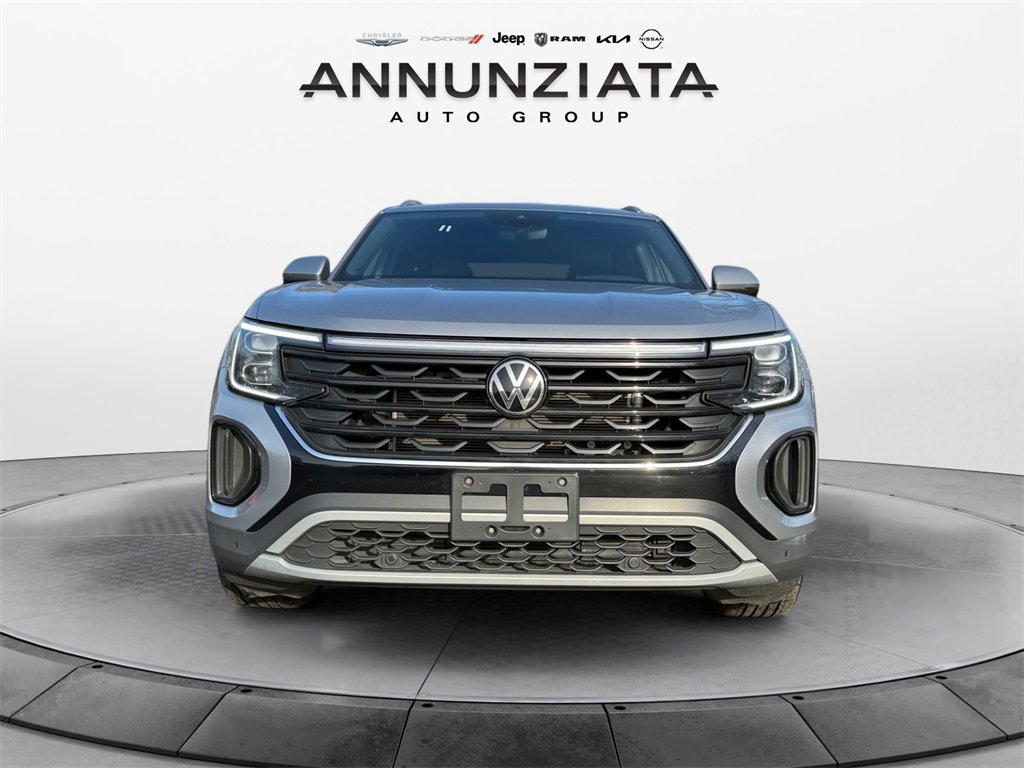 Used 2024 Volkswagen Atlas Cross Sport SE image 8