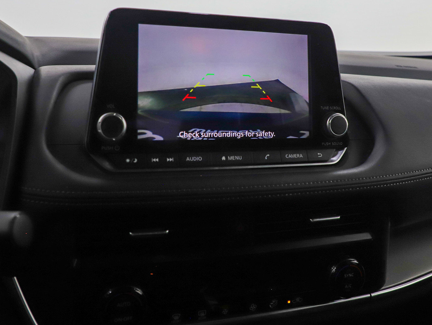 Used 2025 Nissan Rogue SV AWD/4WD image 29