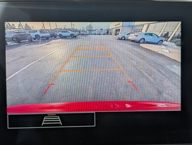 Used 2024 Chevrolet Trax RS w/ Driver Confidence Package image 23