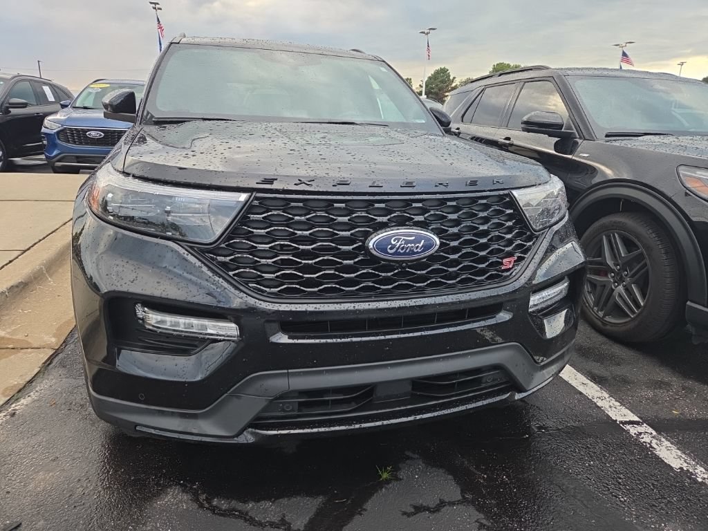 Used 2024 Ford Explorer ST w/ Equipment Group 401A AWD/4WD image 3