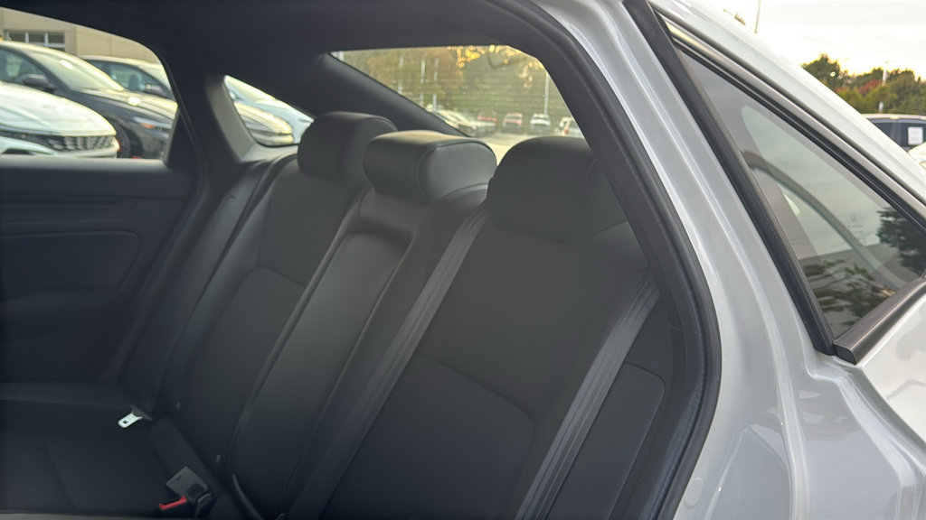 Certified 2025 Honda Civic Sport image 26