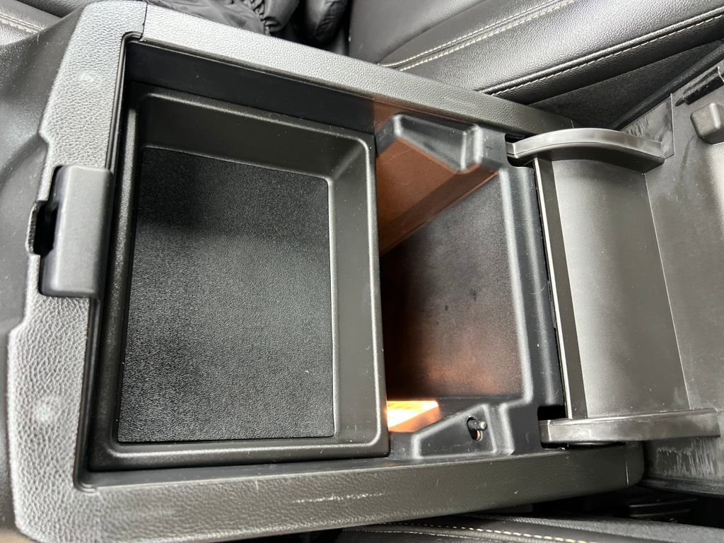 Used 2023 Chevrolet Traverse LT image 19