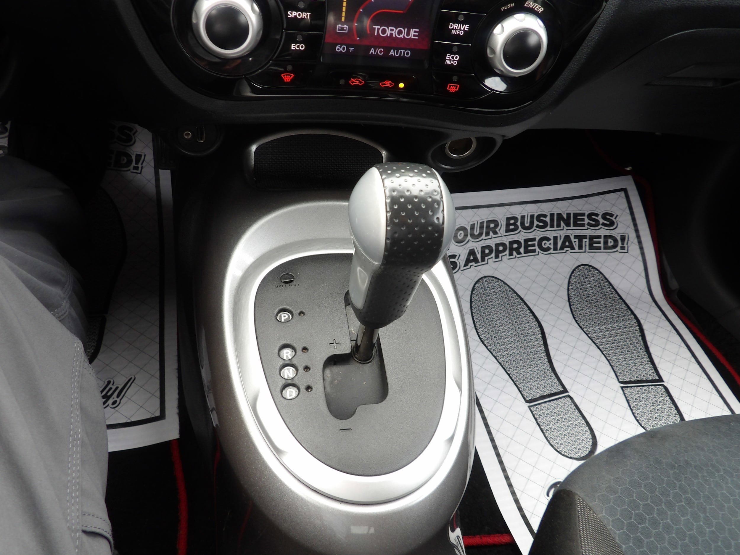 Used 2015 Nissan Juke SV w/ Technology Package AWD/4WD image 13