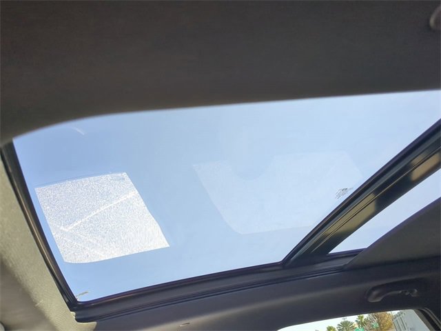 Used 2017 Cadillac XT5 Luxury w/ Driver Awareness Package image 20