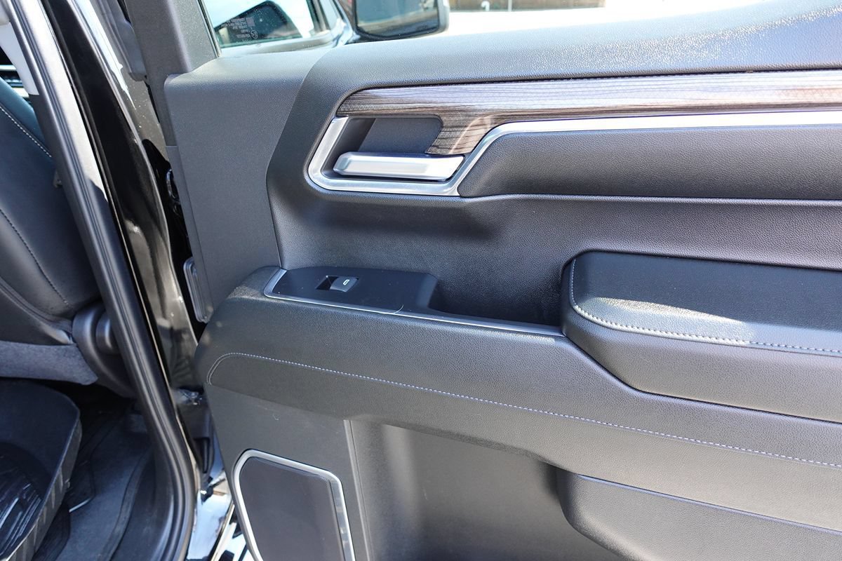 Used 2024 Chevrolet Silverado 1500 LT AWD/4WD image 28