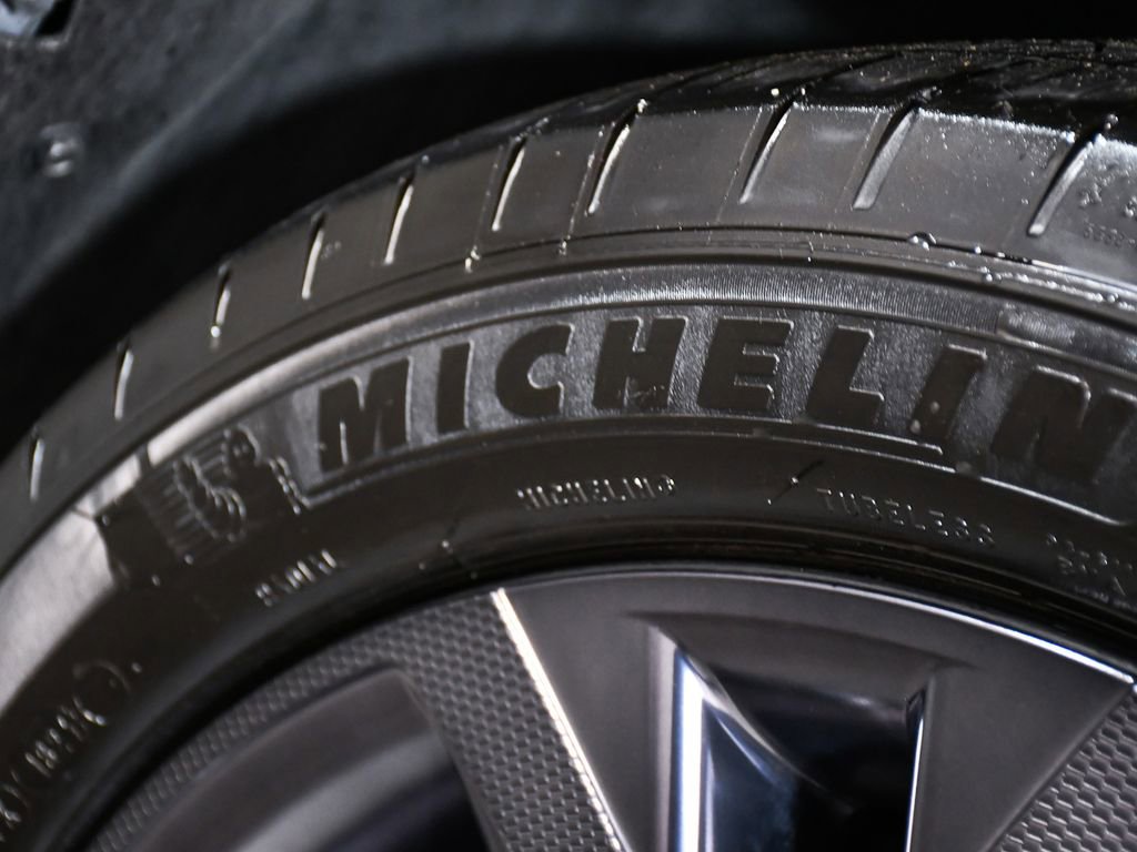 Used 2024 Toyota Sienna XSE image 79