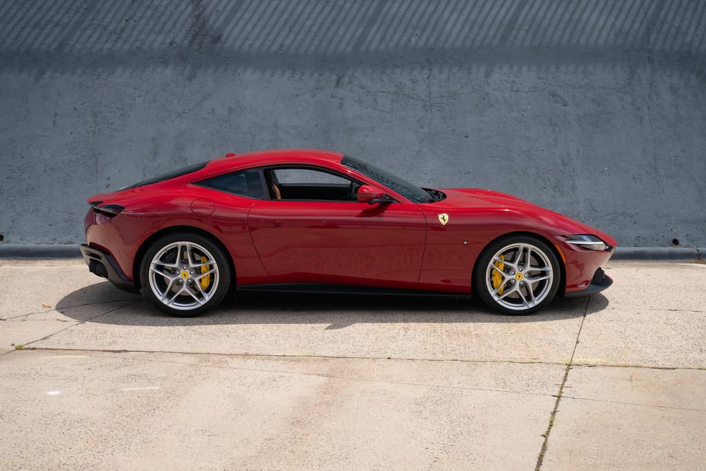 Certified 2022 Ferrari Roma RWD image 6