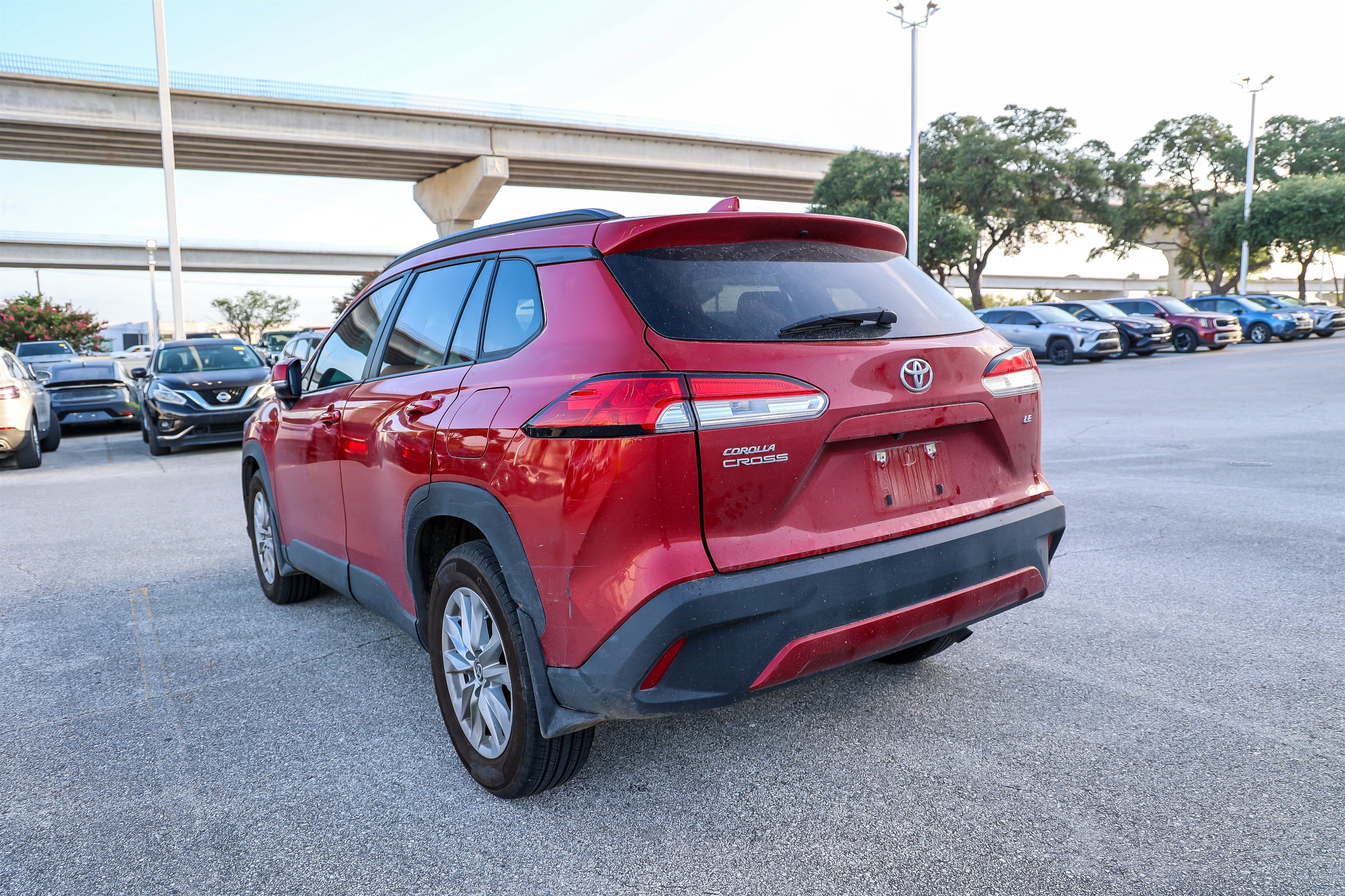 Used 2023 Toyota Corolla Cross LE FWD image 10
