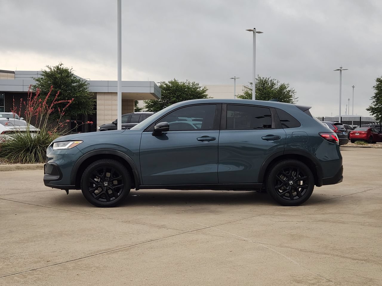 Used 2024 Honda HR-V Sport image 4