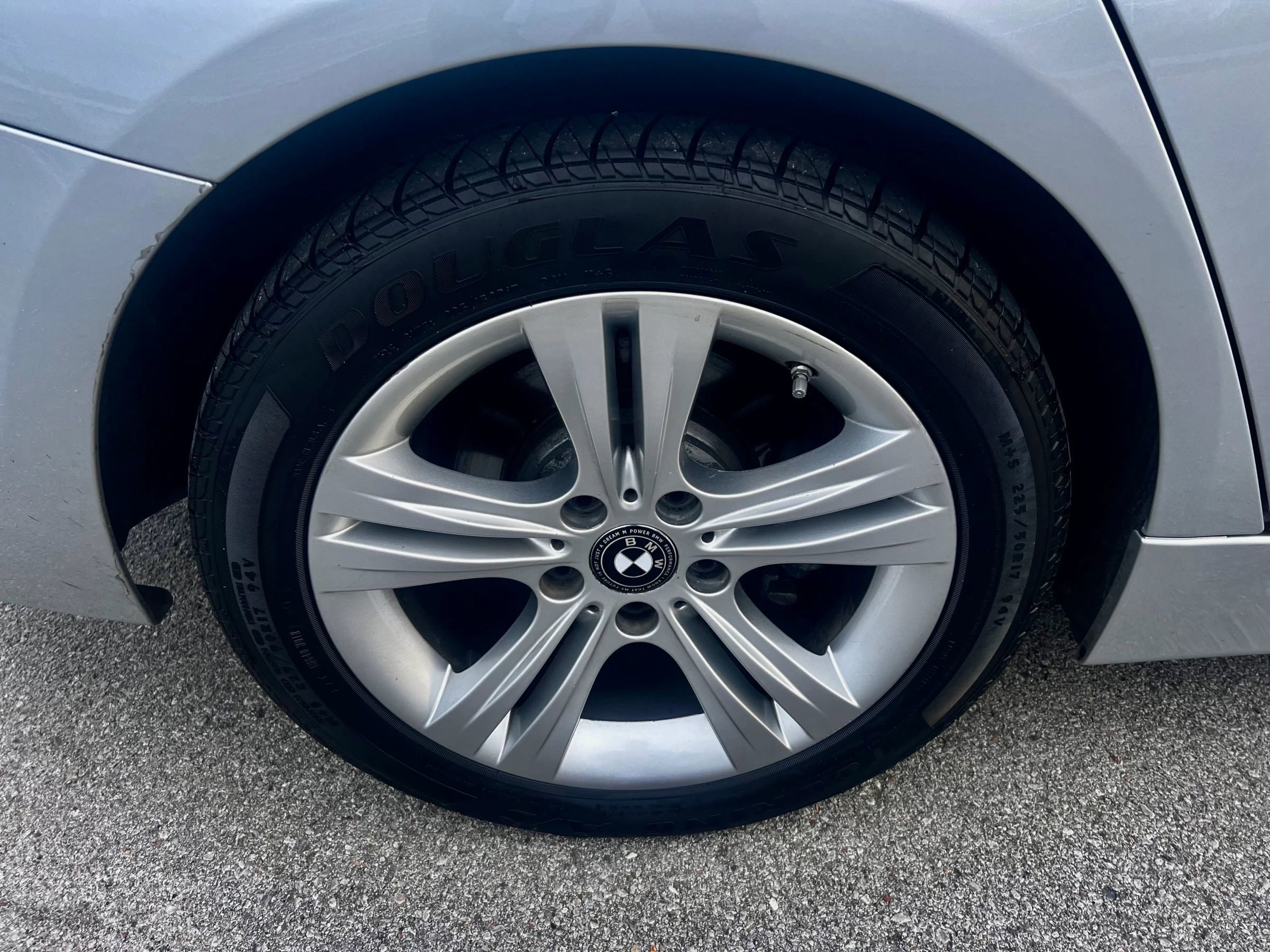 Used 2017 BMW 330i Sedan RWD image 33