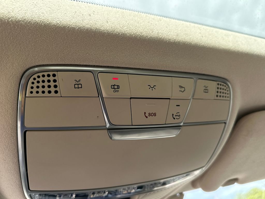 Used 2020 Mercedes-Benz S 560 4MATIC Sedan image 30